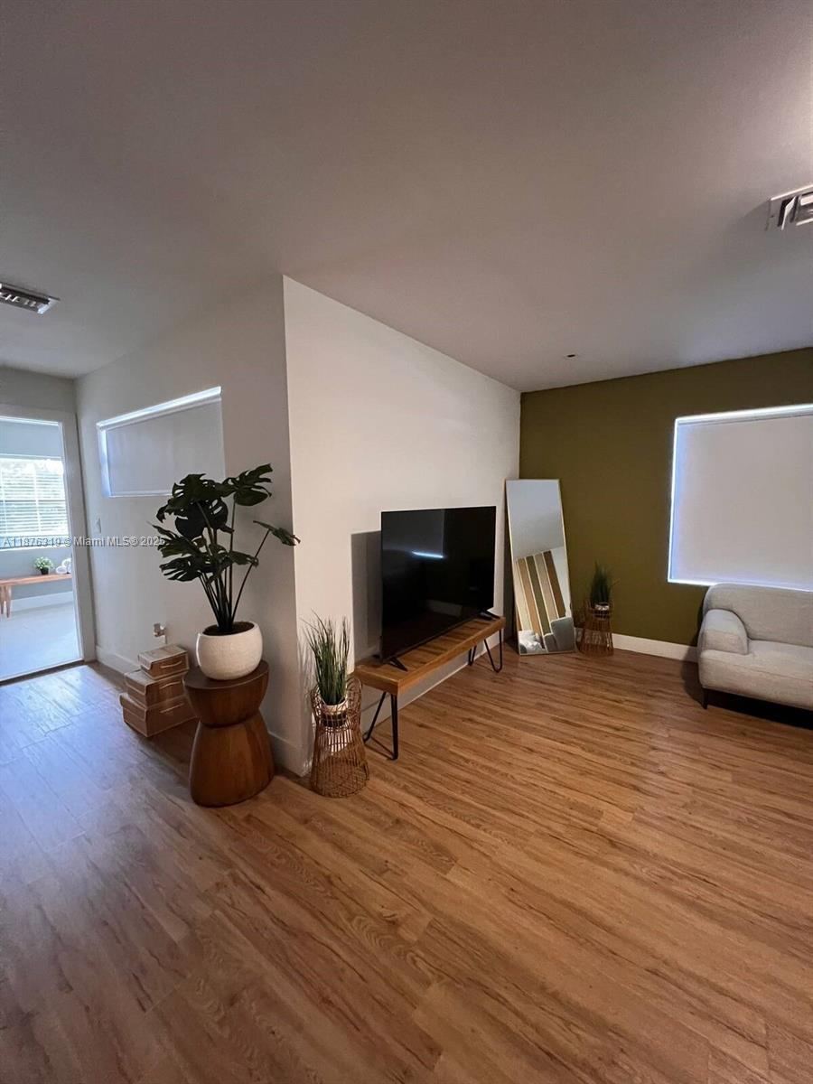 WOODLAWN - Residential