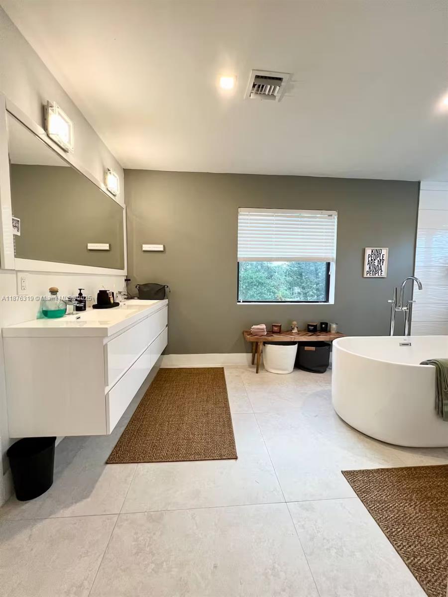 WOODLAWN - Residential