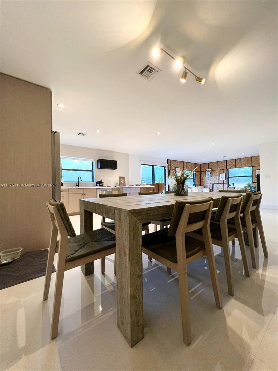 WOODLAWN - Residential