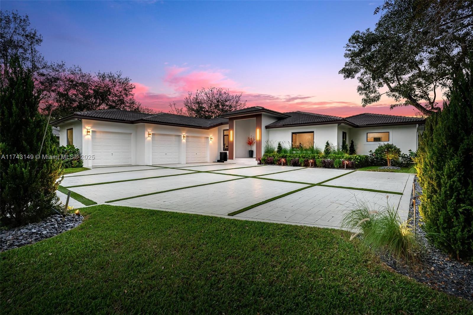 ESTATES OF HIDDEN ACRES - Residential