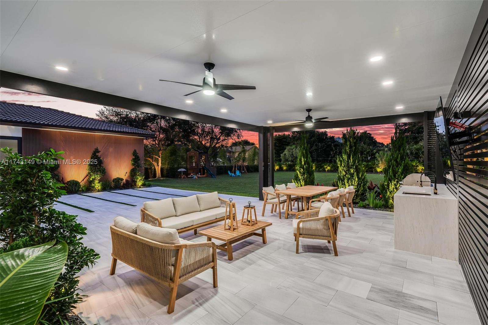 ESTATES OF HIDDEN ACRES - Residential