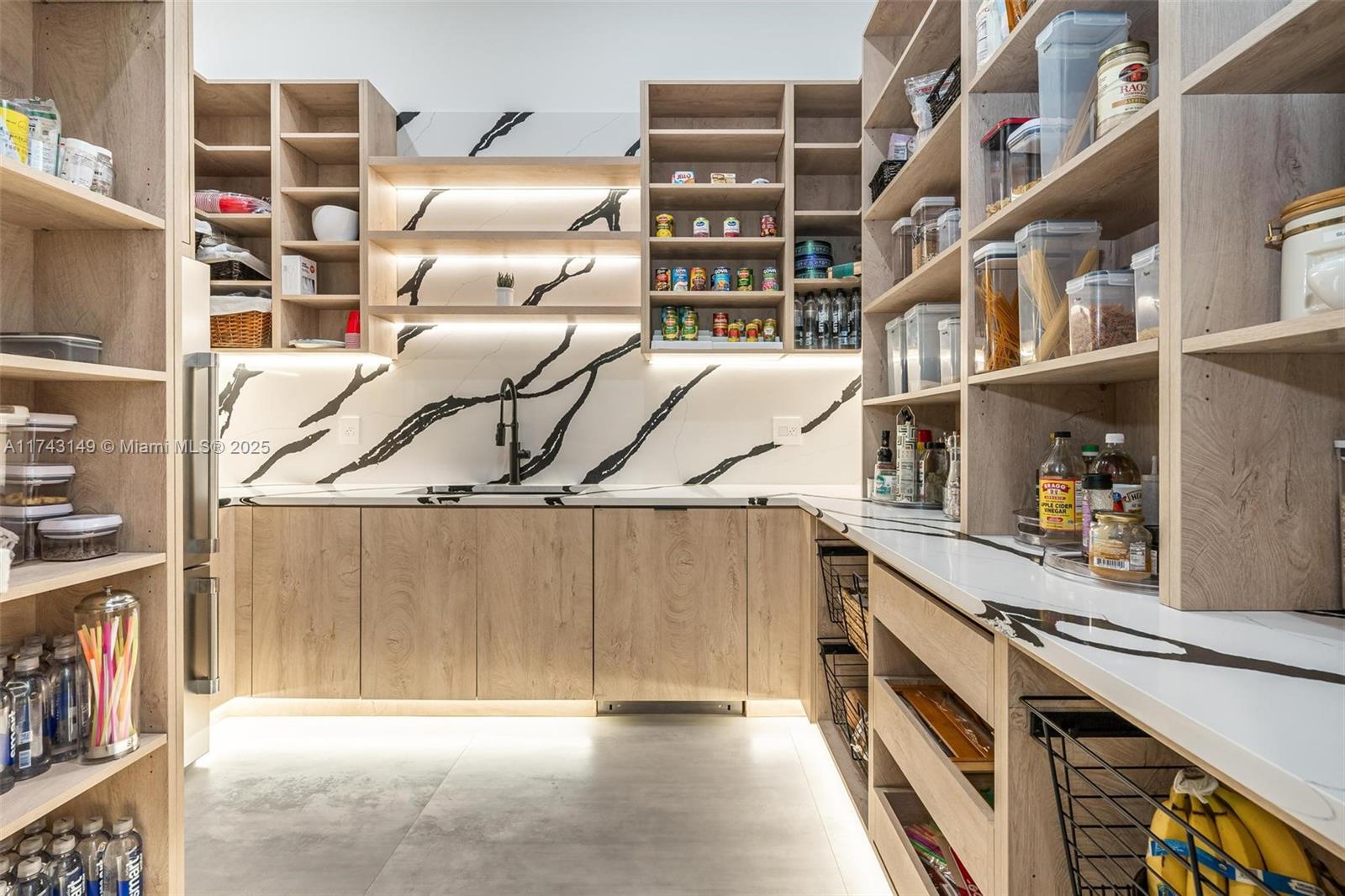 ESTATES OF HIDDEN ACRES - Residential