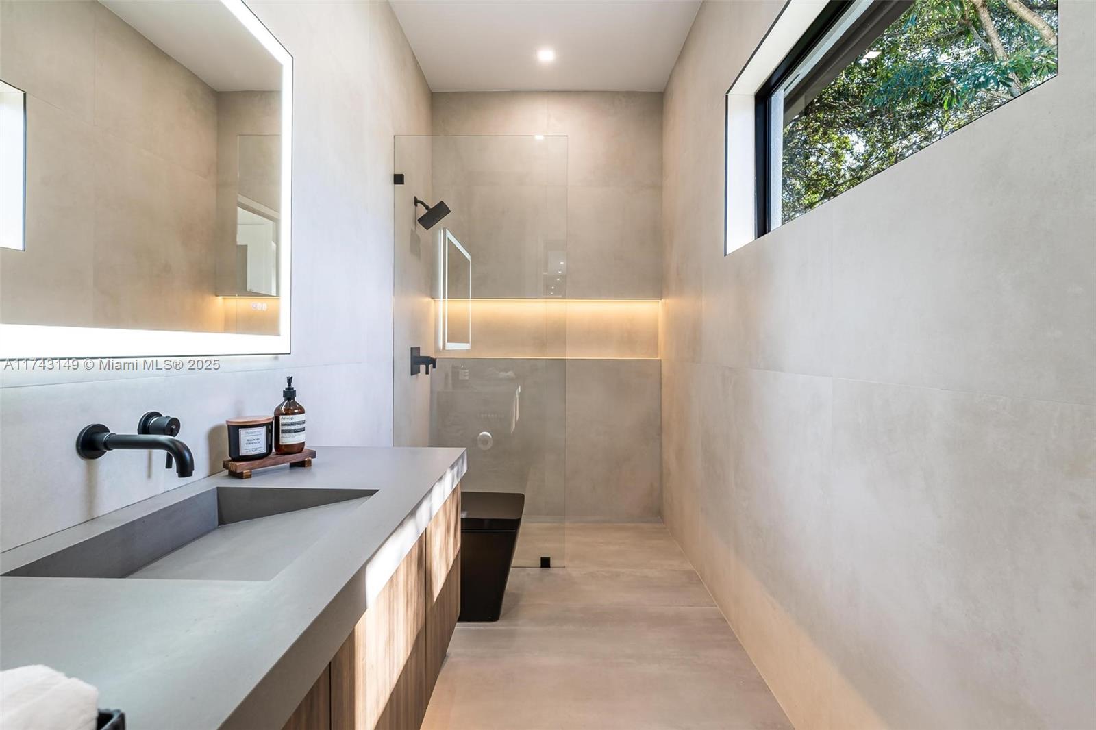 ESTATES OF HIDDEN ACRES - Residential