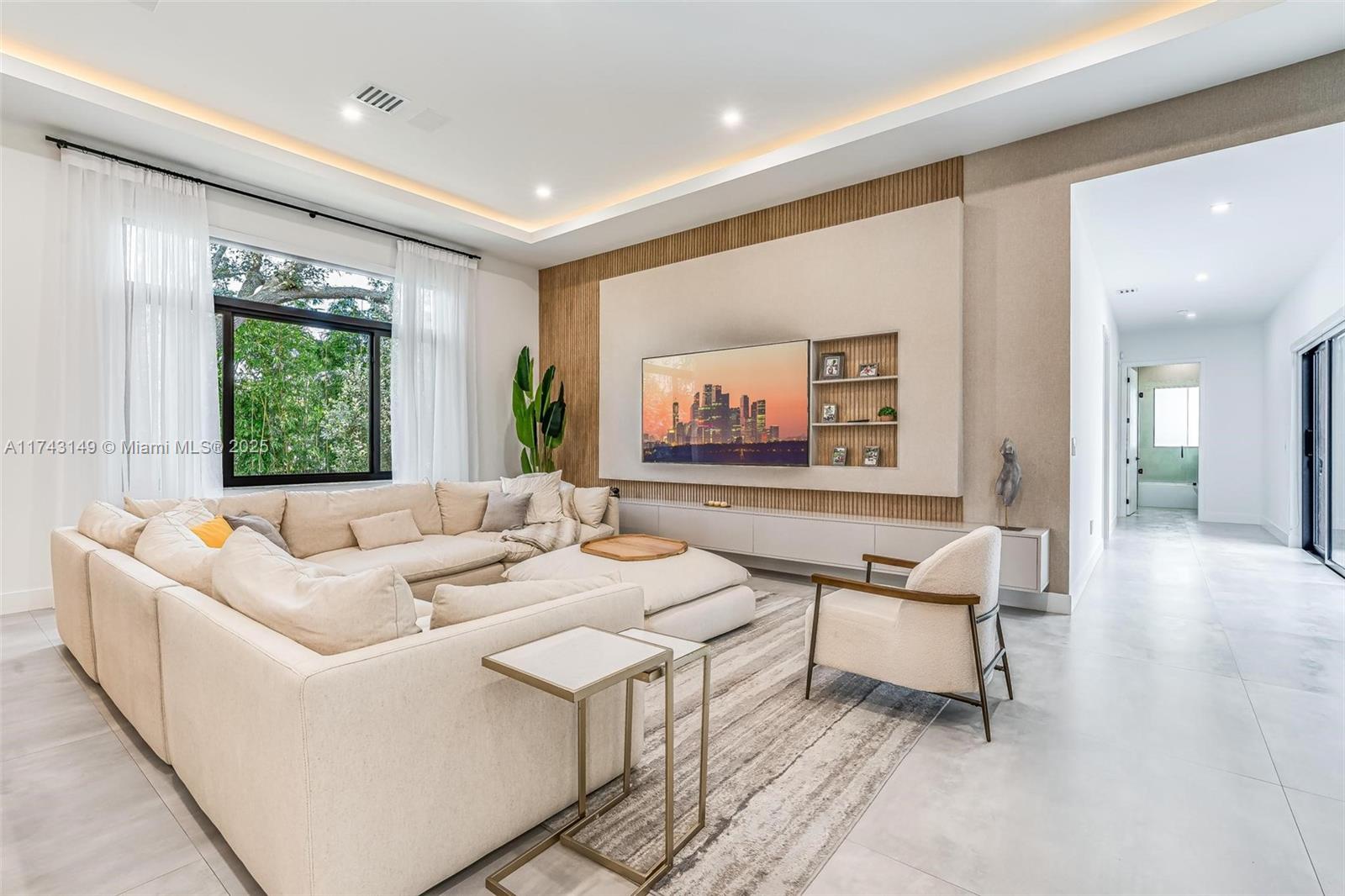 ESTATES OF HIDDEN ACRES - Residential