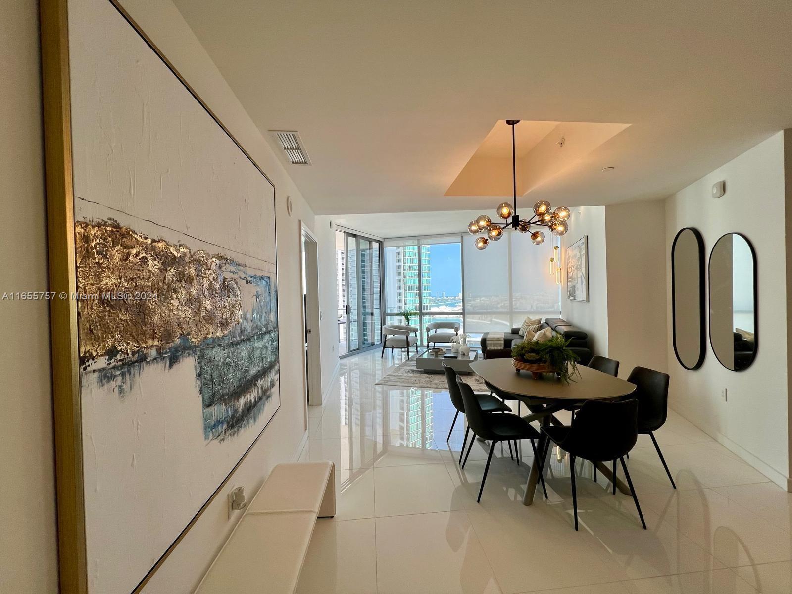 PARAMOUNT MIAMI WORLDCENT - Residential Lease