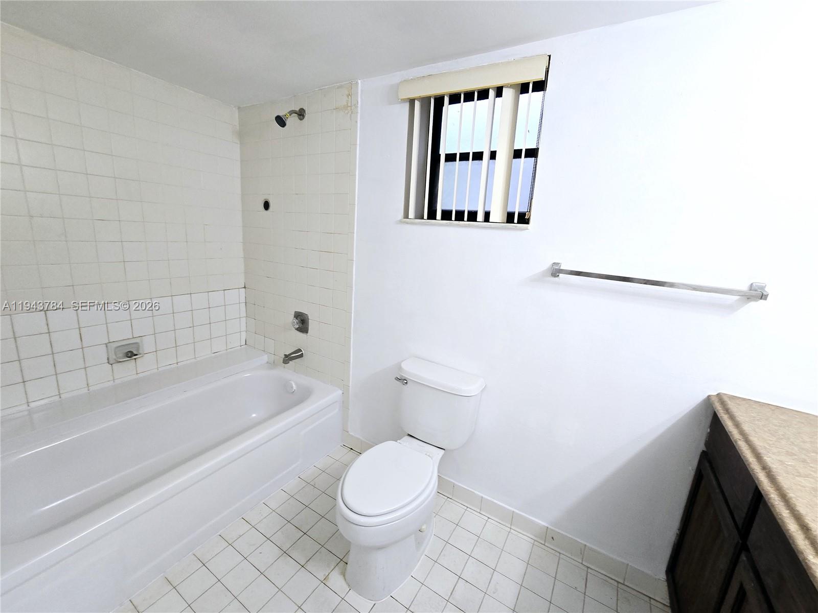 PRESIDENTIAL GOLFVIEW - Residential