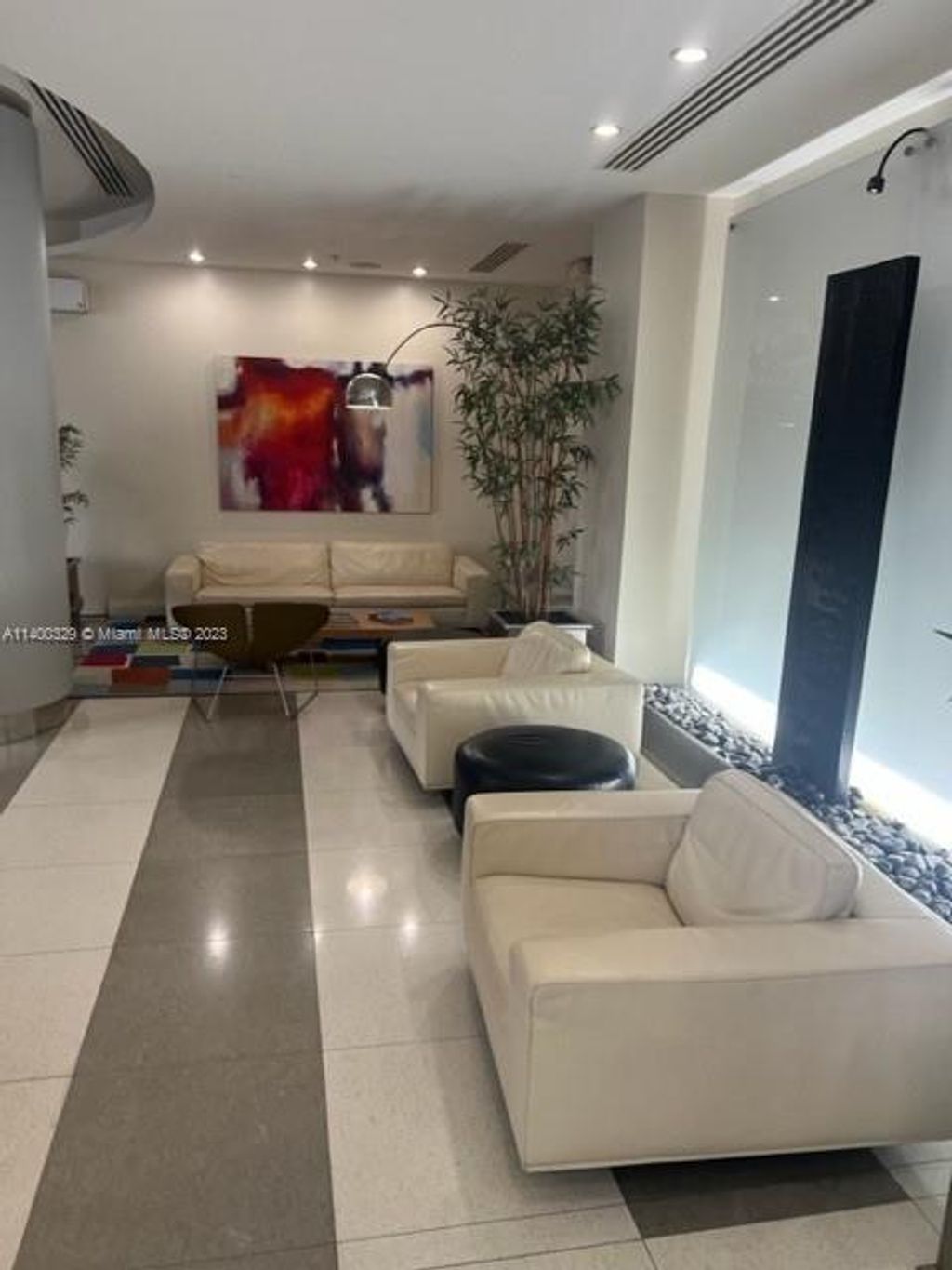 Photo of 3001 S Ocean Dr #1437, Hollywood, FL 33019 (MLS # A11400329)