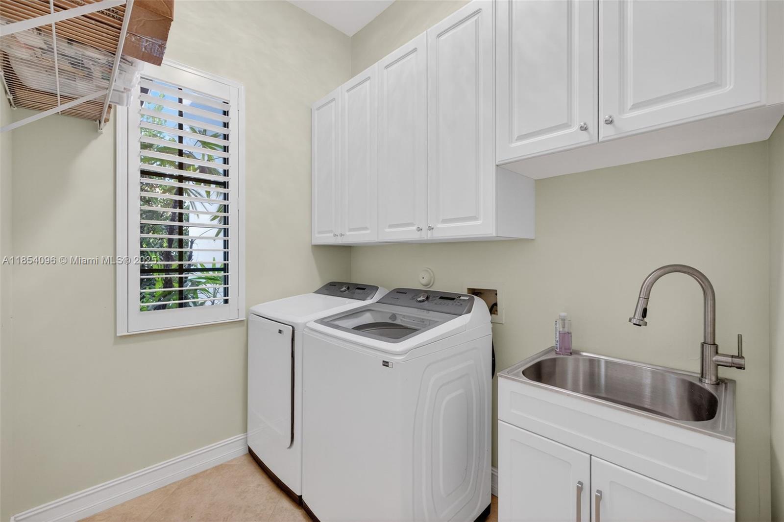 LIGHTHOUSE POINT FIRST SE - Residential Lease