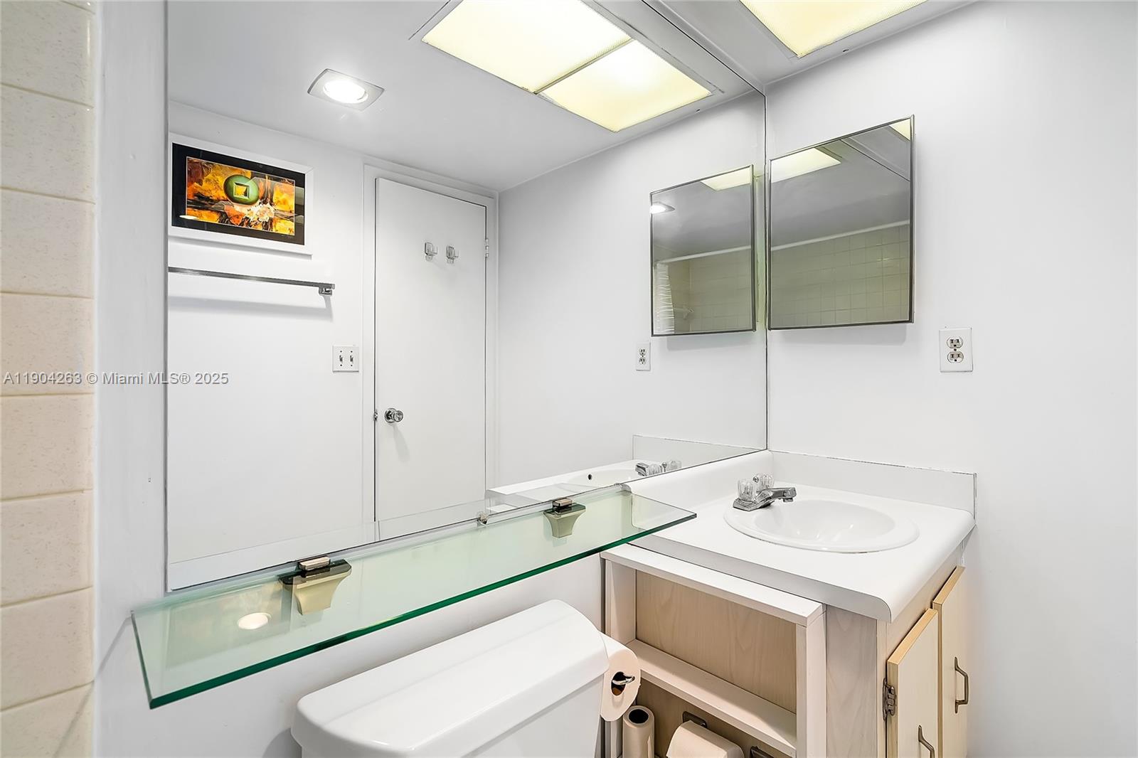 WINSTON TOWERS 500 CONDO - Residential