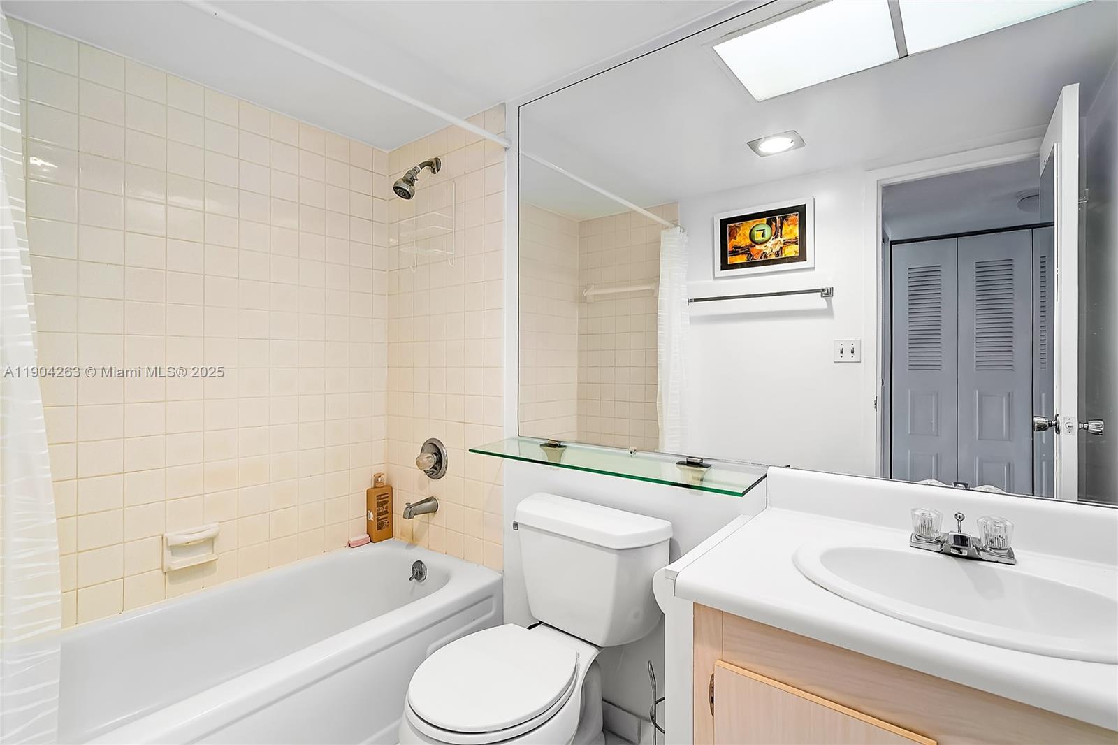 WINSTON TOWERS 500 CONDO - Residential