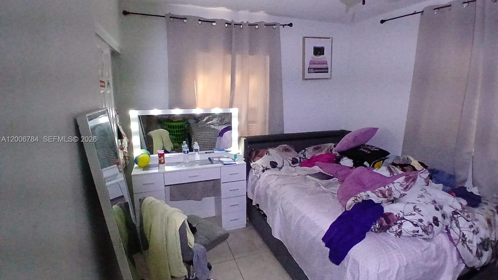 LAUDERDALE MANORS ADD-RES - Residential