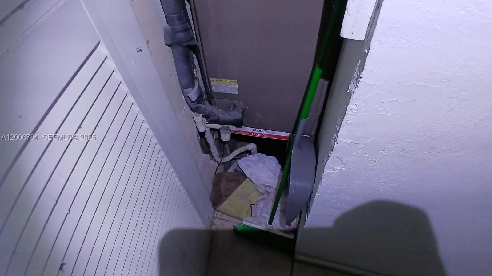 LAUDERDALE MANORS ADD-RES - Residential