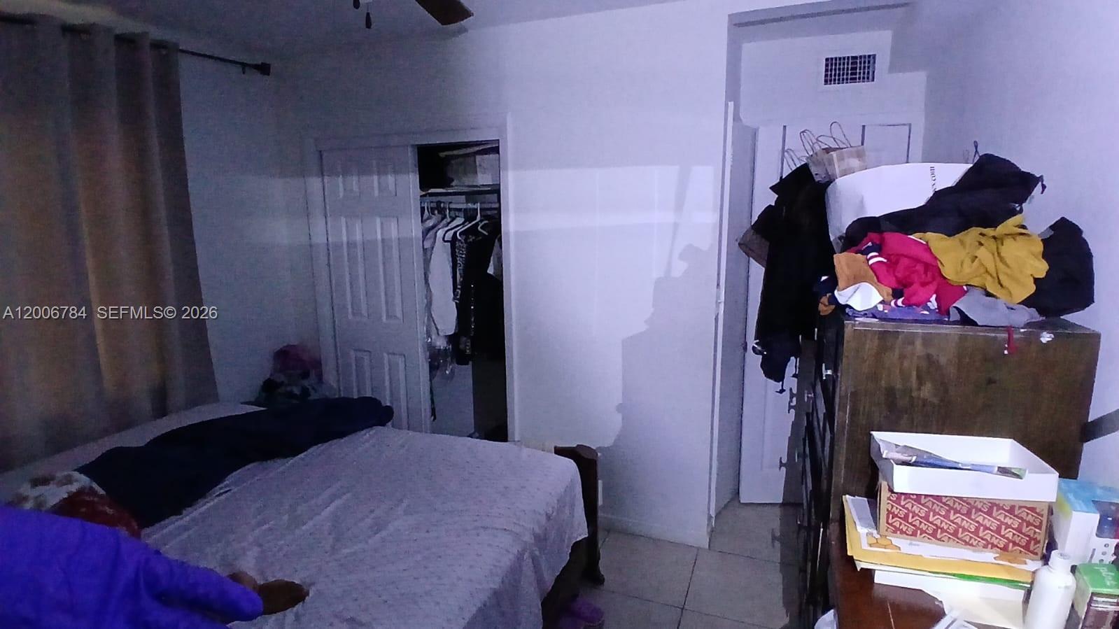 LAUDERDALE MANORS ADD-RES - Residential