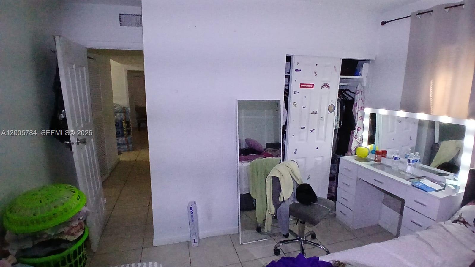 LAUDERDALE MANORS ADD-RES - Residential