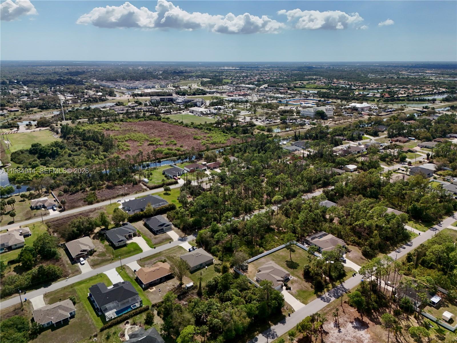 PORT CHARLOTTE - Land