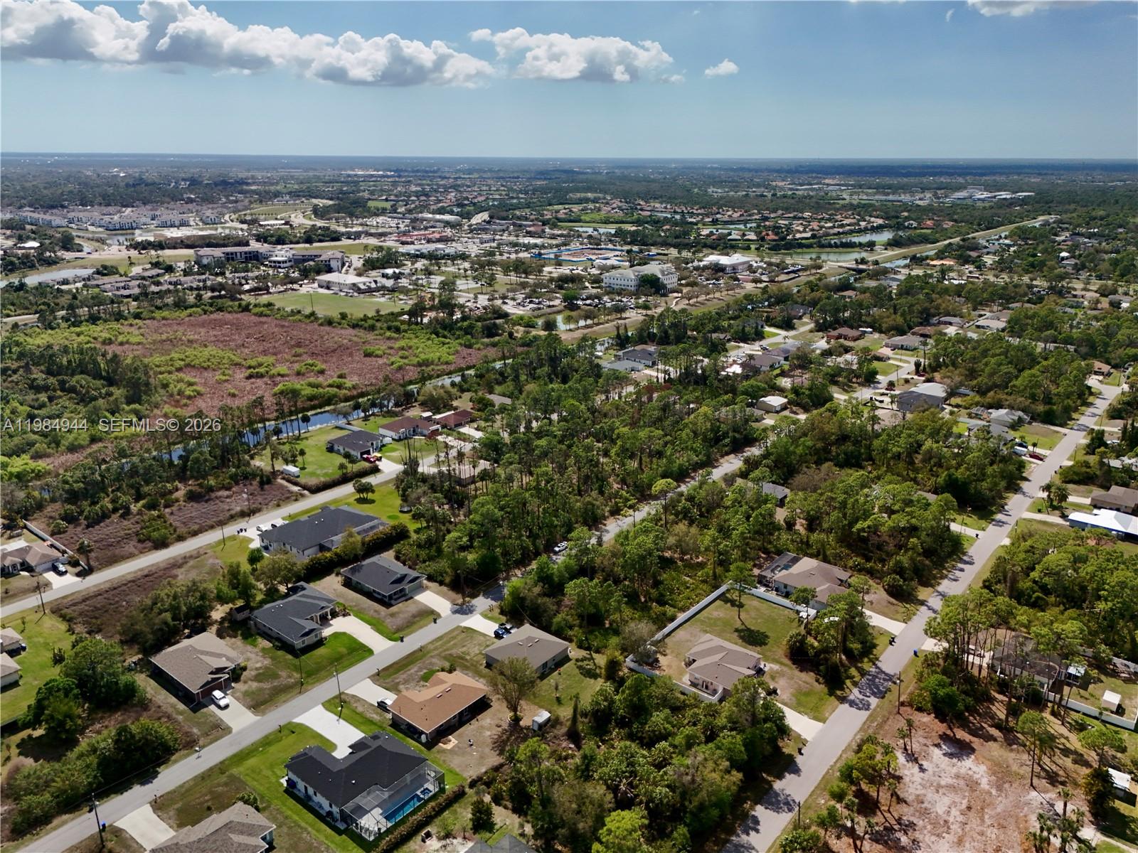 PORT CHARLOTTE - Land