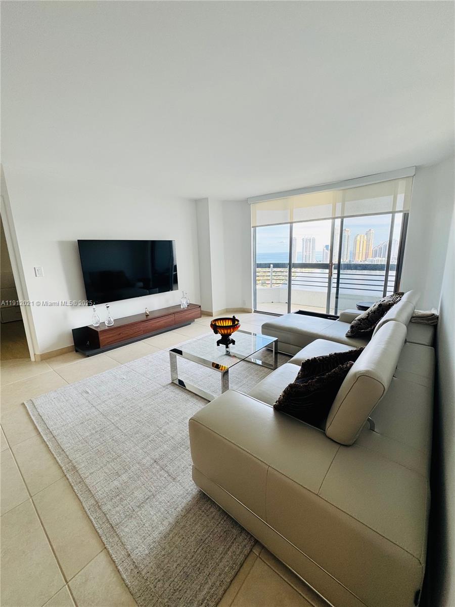 MYSTIC POINTE TOWER 500 C - Residential Lease