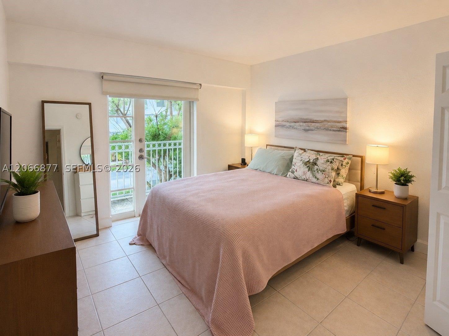 290 Sunrise Dr 205