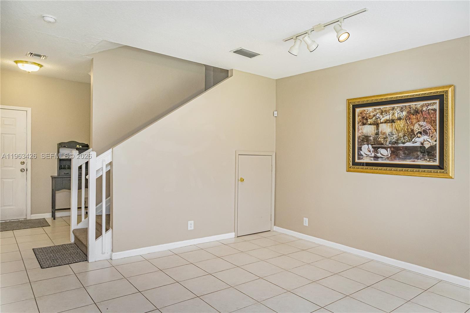 SUGAR POND MANOR OF WELLI - Residential Lease