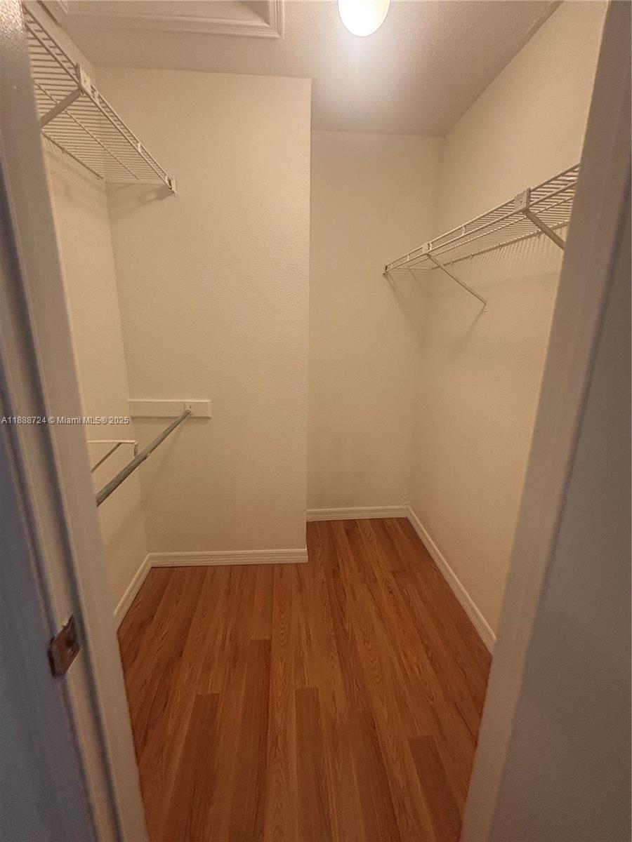 SAVANNAH AT RIVERSIDE CON - Residential Lease
