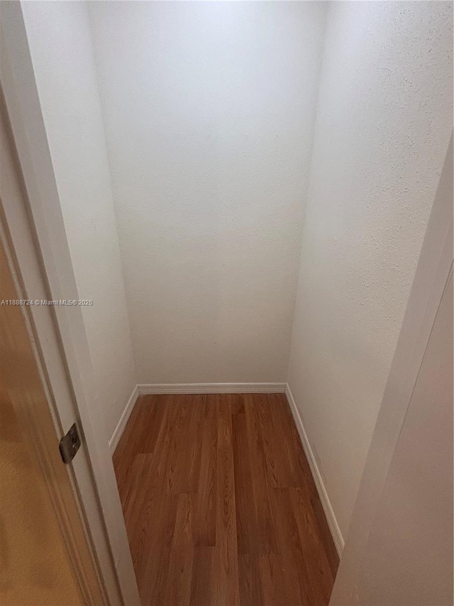 SAVANNAH AT RIVERSIDE CON - Residential Lease
