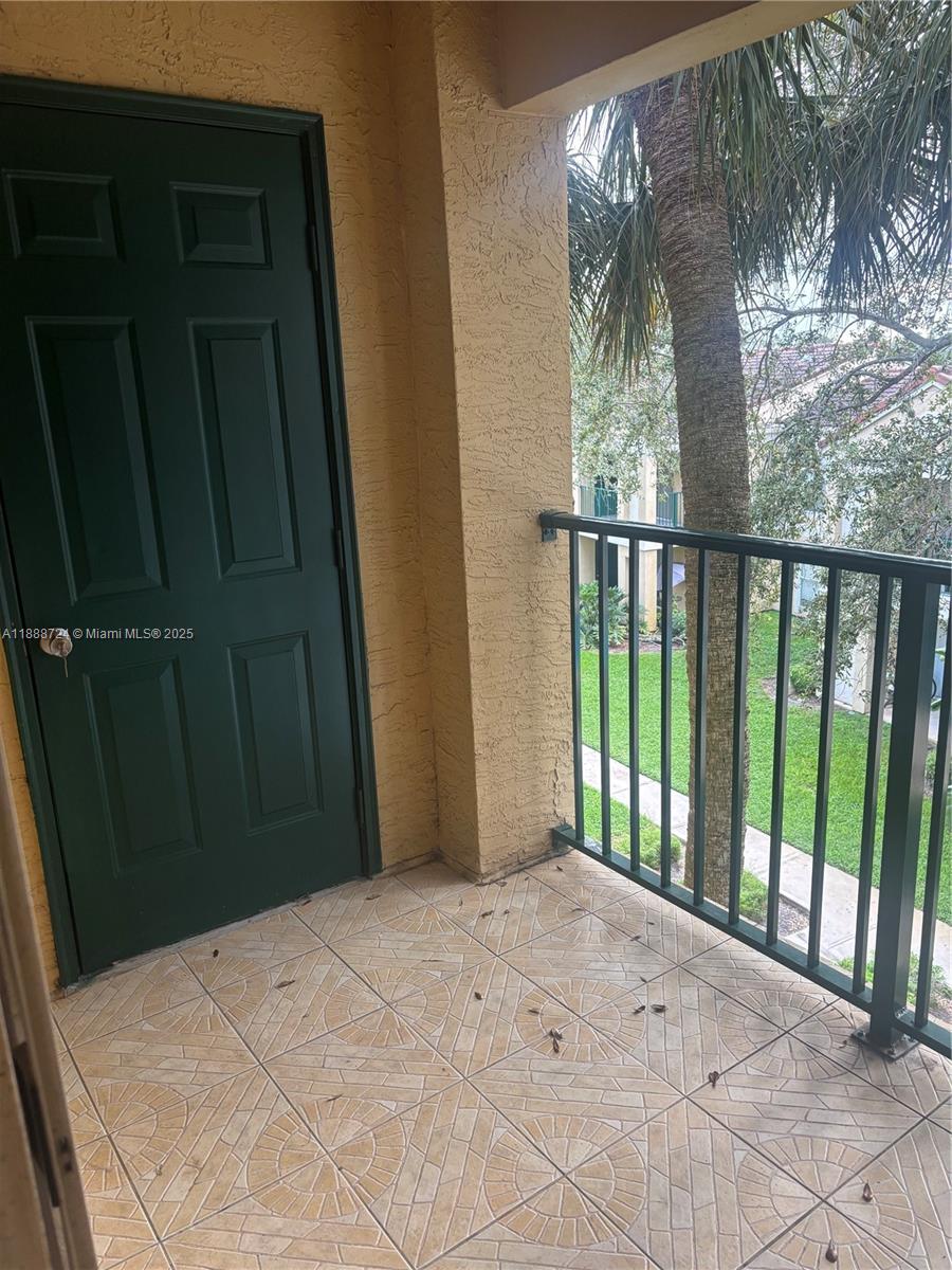 SAVANNAH AT RIVERSIDE CON - Residential Lease