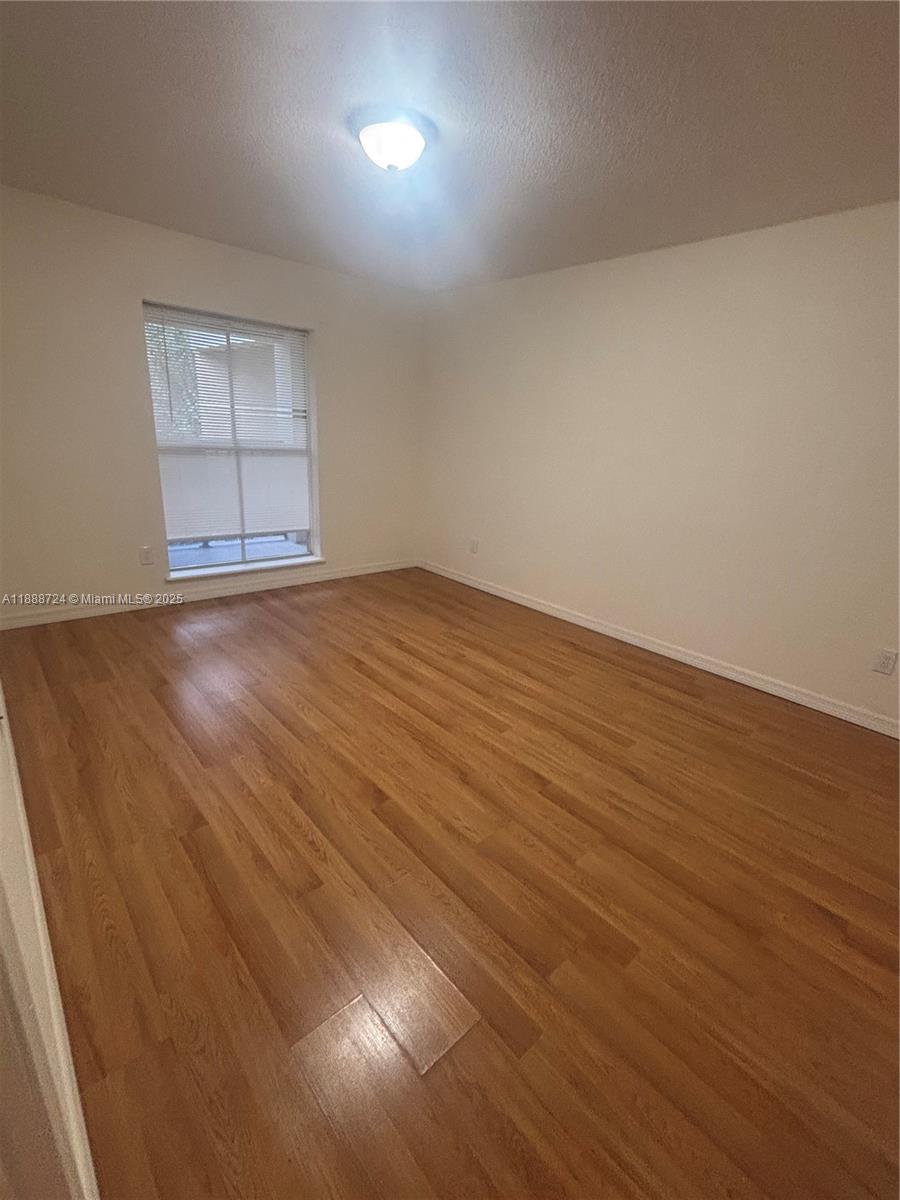 SAVANNAH AT RIVERSIDE CON - Residential Lease