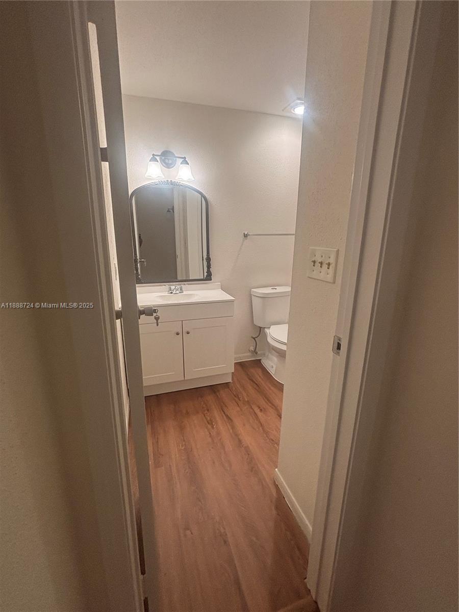 SAVANNAH AT RIVERSIDE CON - Residential Lease