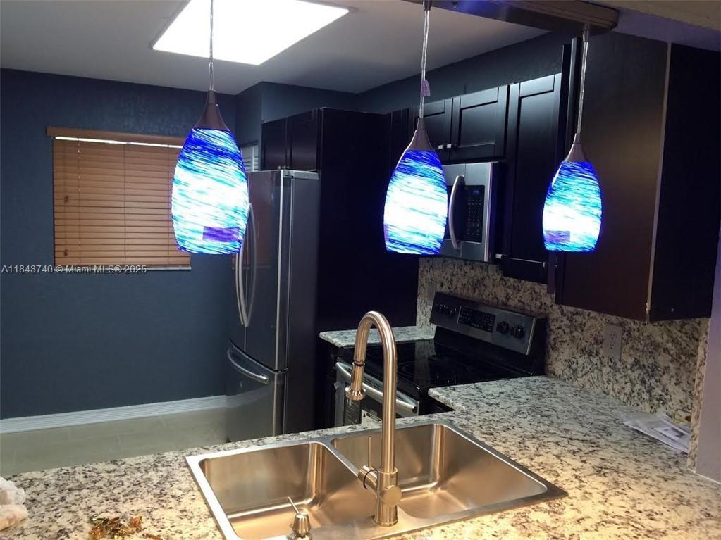 Apartment is going through remodeling and new pictures will be coming soon.
Tastefully renovated 3/2 first floor corner unit with screen door patio. Modern kitchen with stainless steel appliances and brand new washer/dryer in the unit. Brand new floors and bathrooms. Unit has LED lights throughout the home. Gated Community offers swimming pool and play area. Centrally located near great schools and shopping centers. Section 8 welcomed.