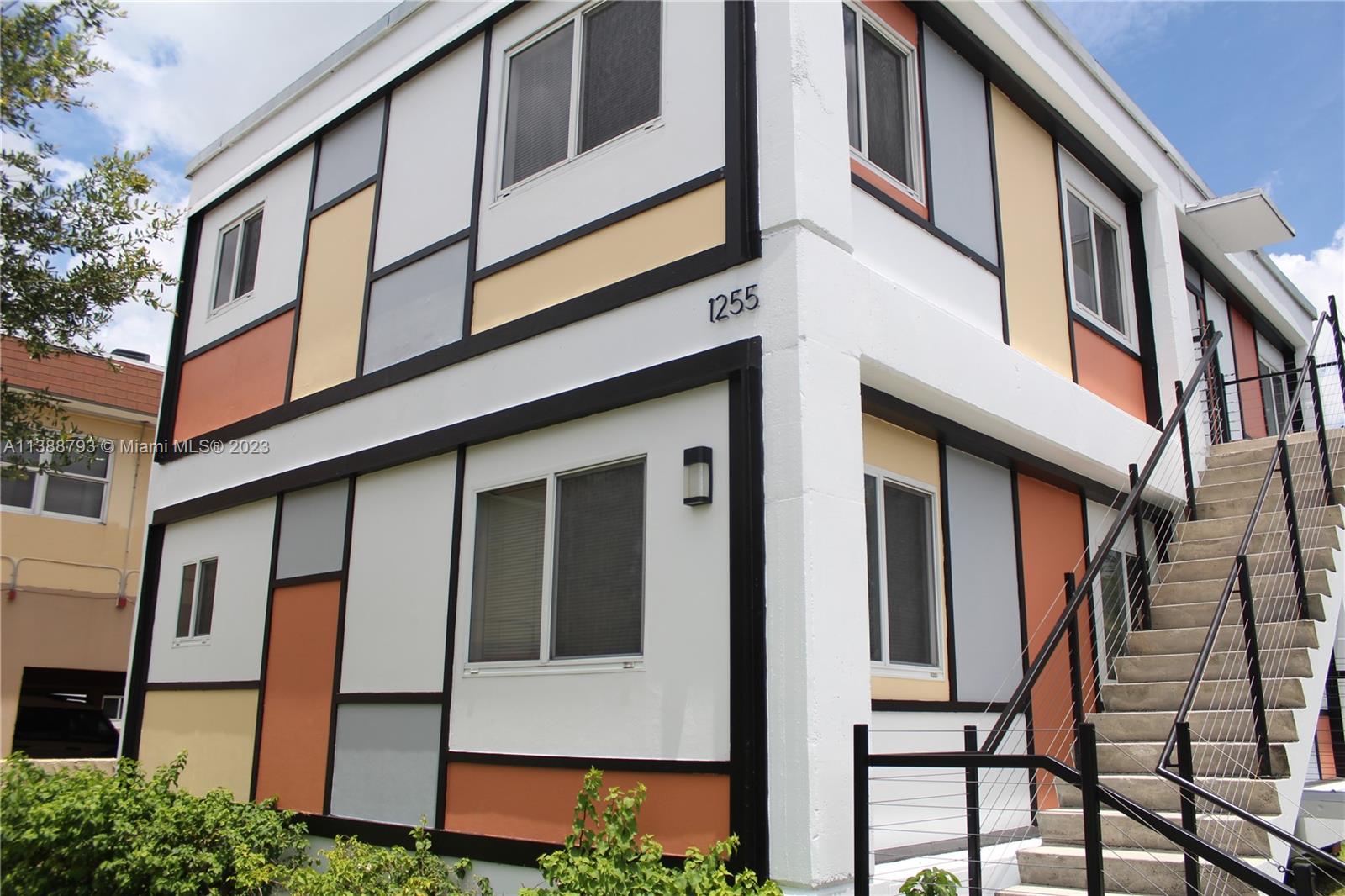 Looking for a new place to call home? This stunning rental offers a combination of comfort, style, and convenience. You don't want to miss this spacious 2 bedroom 2 bath unit on the upper level. Located in a desirable neighborhood of North Miami, you'll have easy access to attractions, dining, shopping, and parks. Everything you need is just a stone's throw away. Don't miss out on this incredible opportunity! Schedule a showing today and discover the lifestyle you deserve.