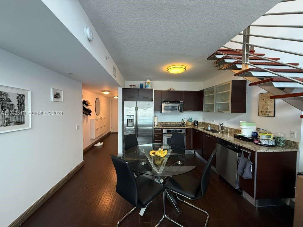 BRICKELL ON THE RIVER S T - Residential Lease