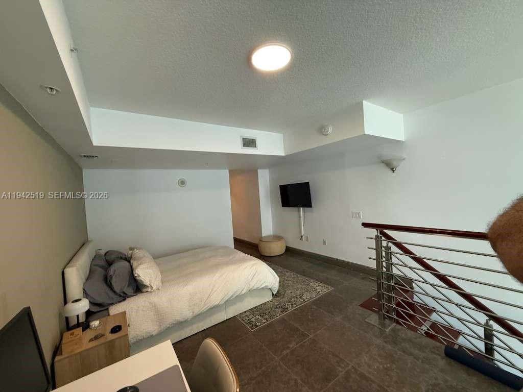 BRICKELL ON THE RIVER S T - Residential Lease