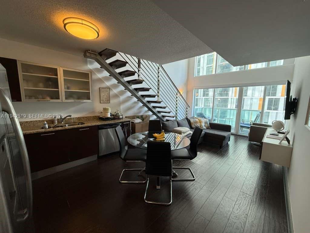 BRICKELL ON THE RIVER S T - Residential Lease