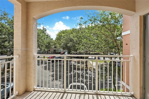 6434 Emerald Dunes Dr 202 West Palm Beach FL 33411
