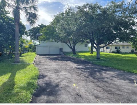 705 E River Dr Margate FL 33063