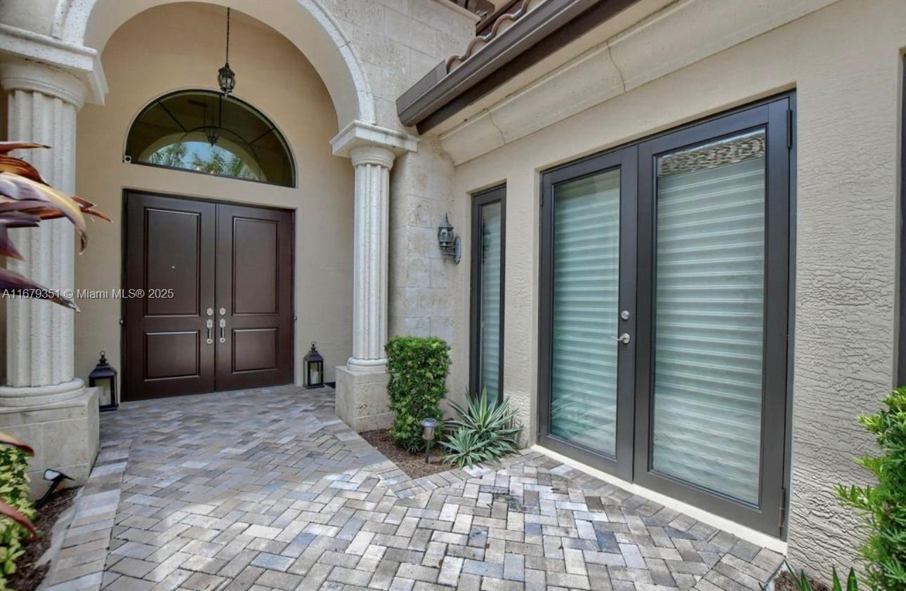 8775 Sydney Harbor Cir