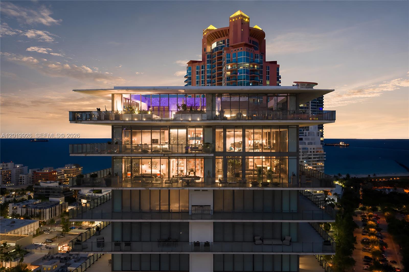 APOGEE CONDO - Residential