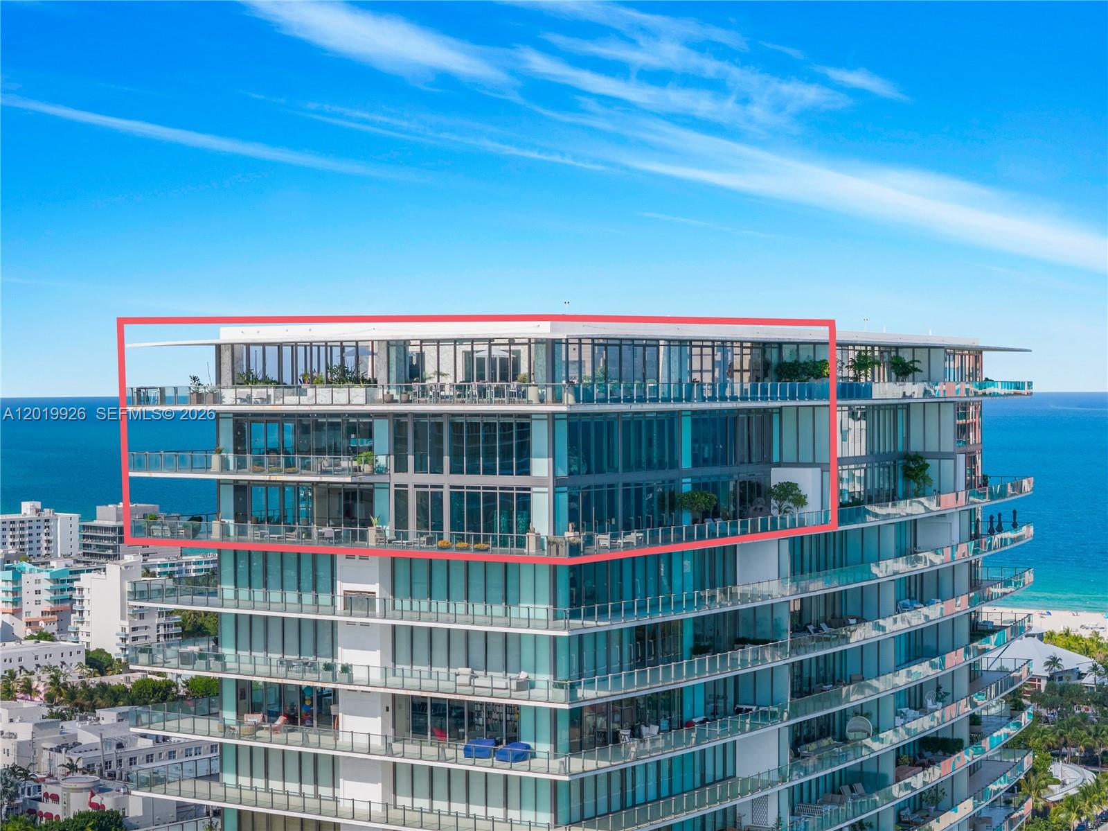 APOGEE CONDO - Residential
