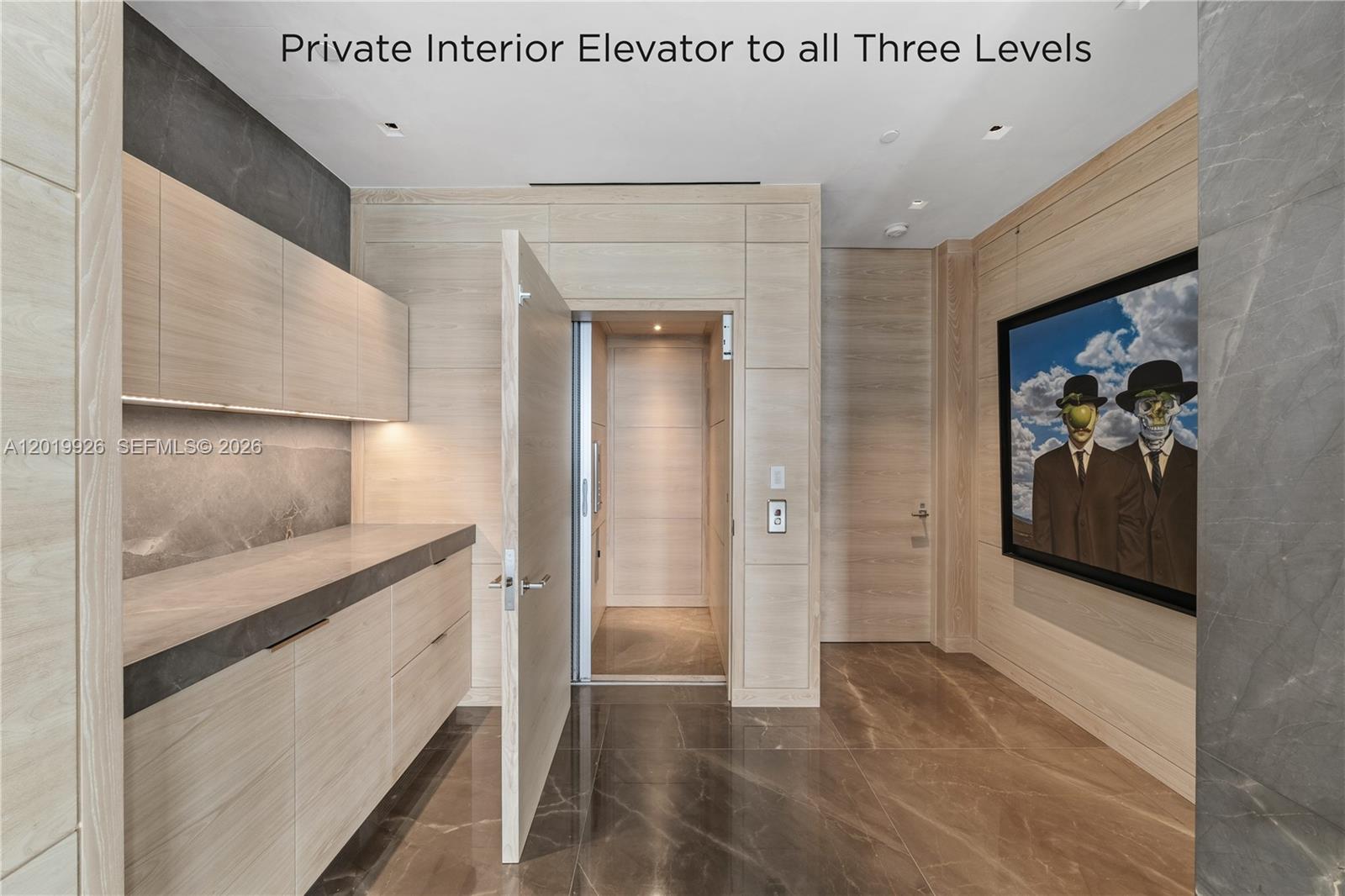 APOGEE CONDO - Residential
