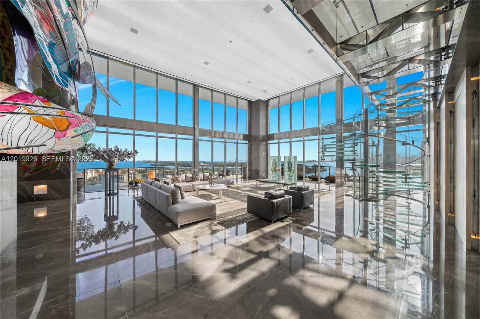 APOGEE CONDO - Residential