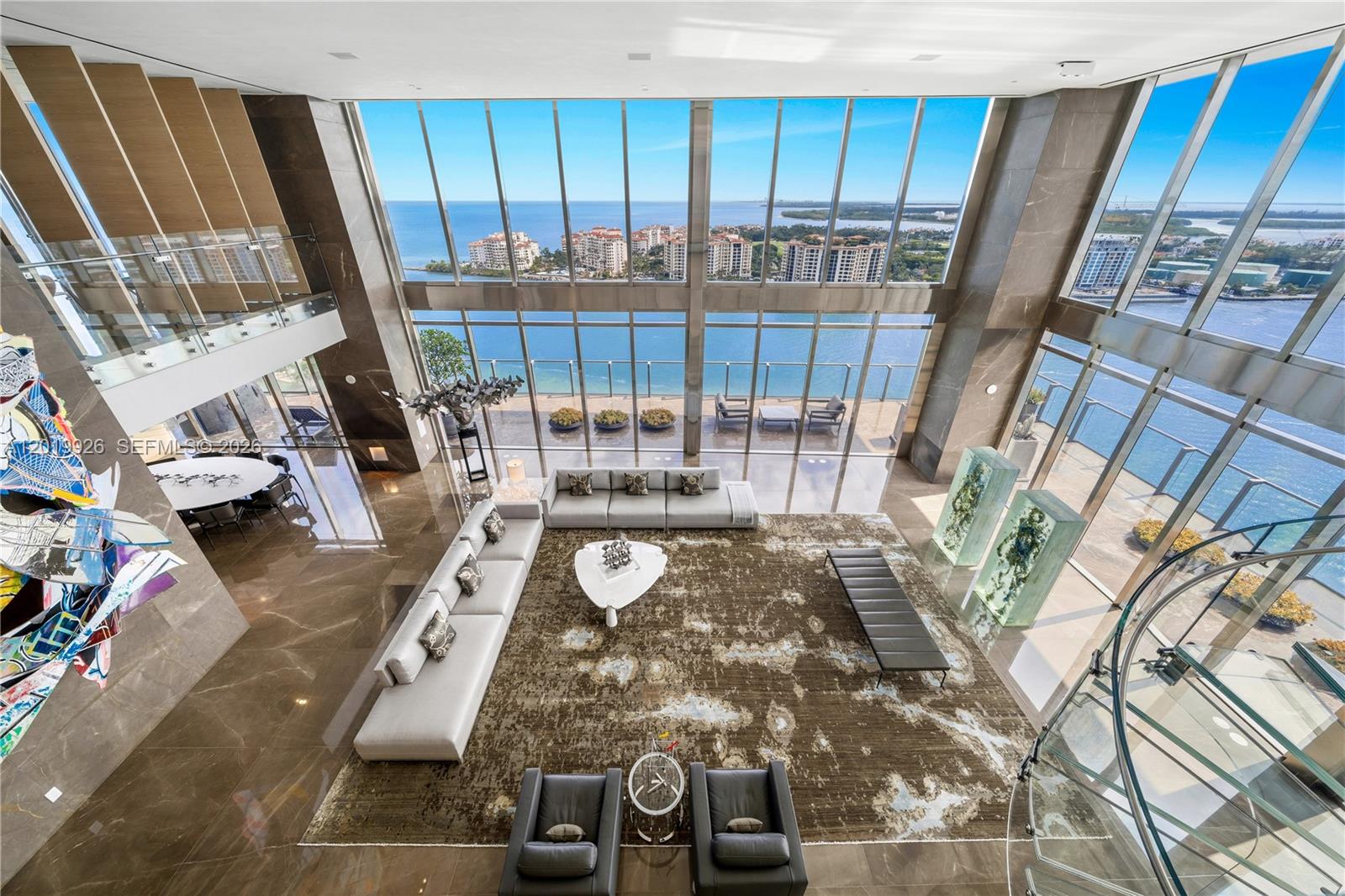 APOGEE CONDO - Residential