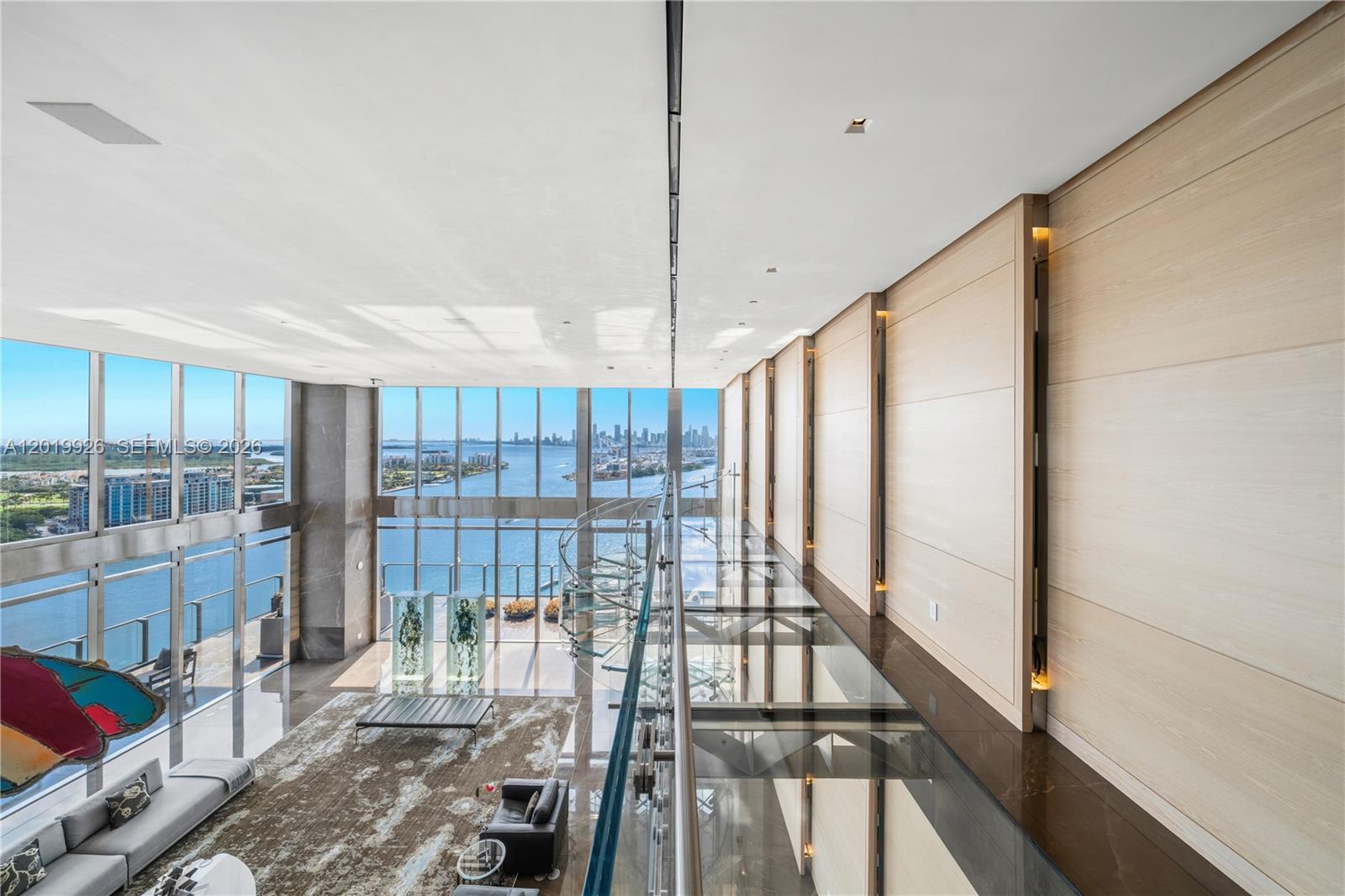 APOGEE CONDO - Residential
