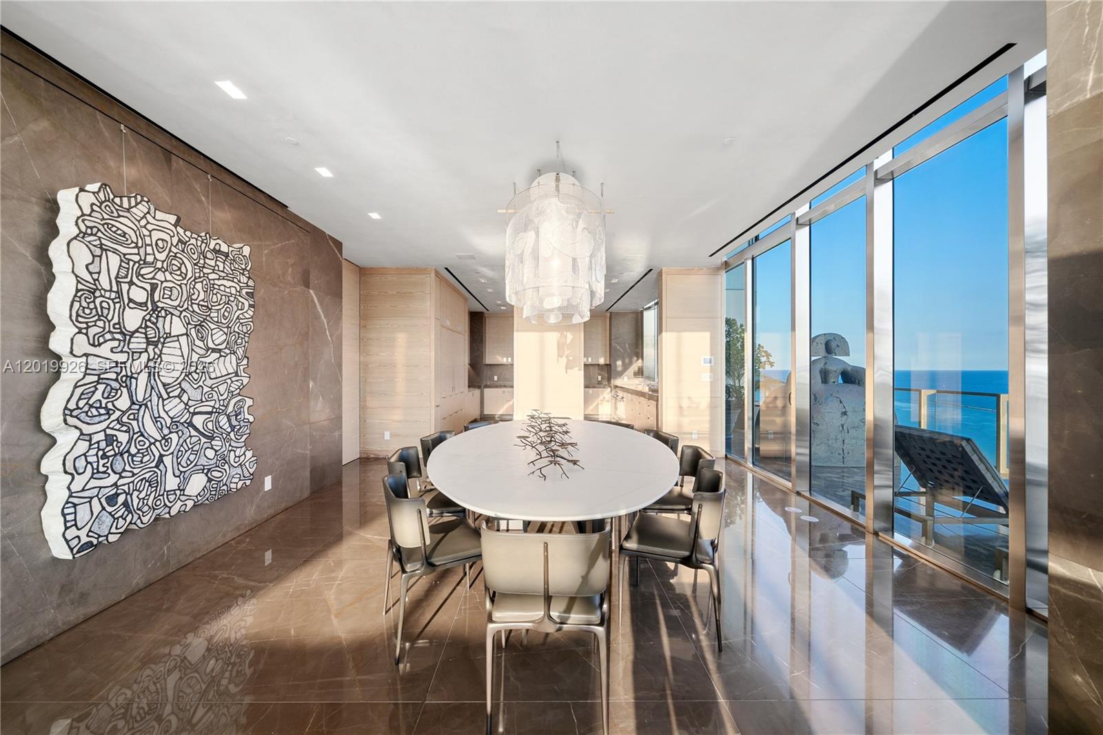 APOGEE CONDO - Residential