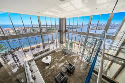 800 S Pointe Dr Penthouse 2204 Miami Beach FL 33139