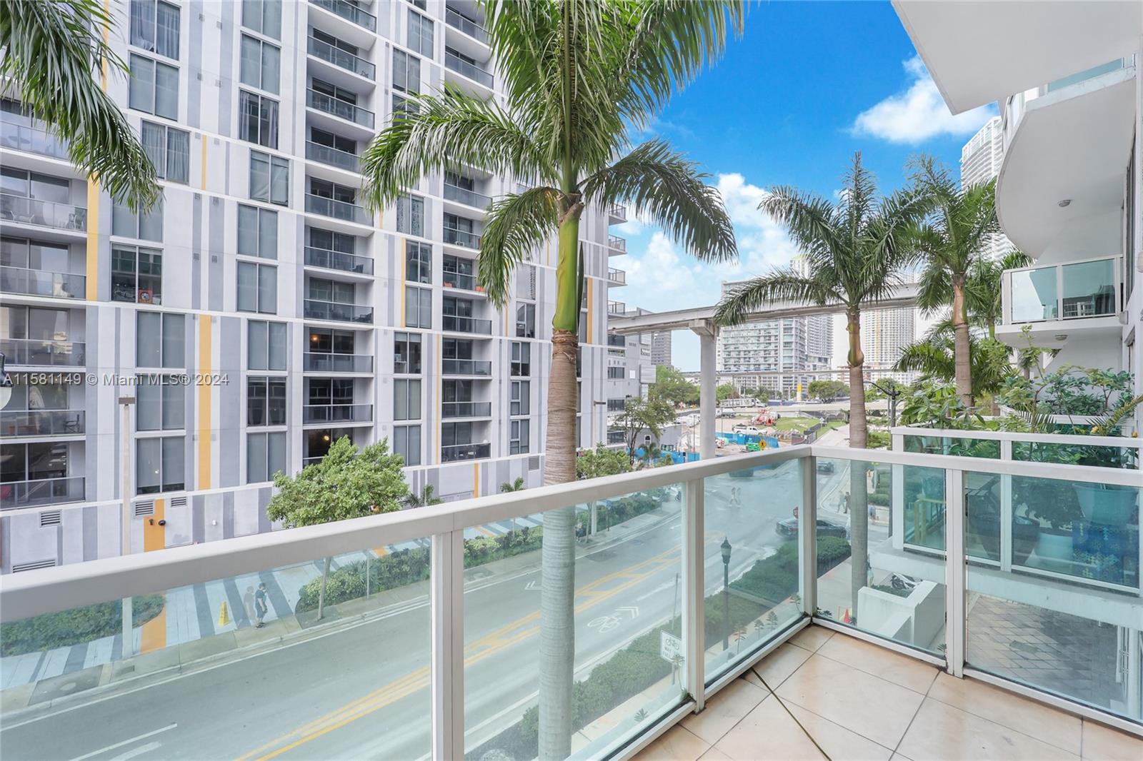 BRICKELL ON THE RIVER S T - Residential