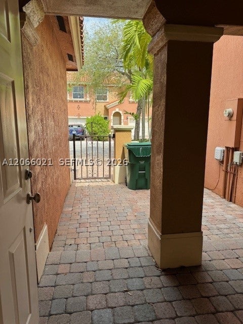 15242 SW 30th Ter 15242