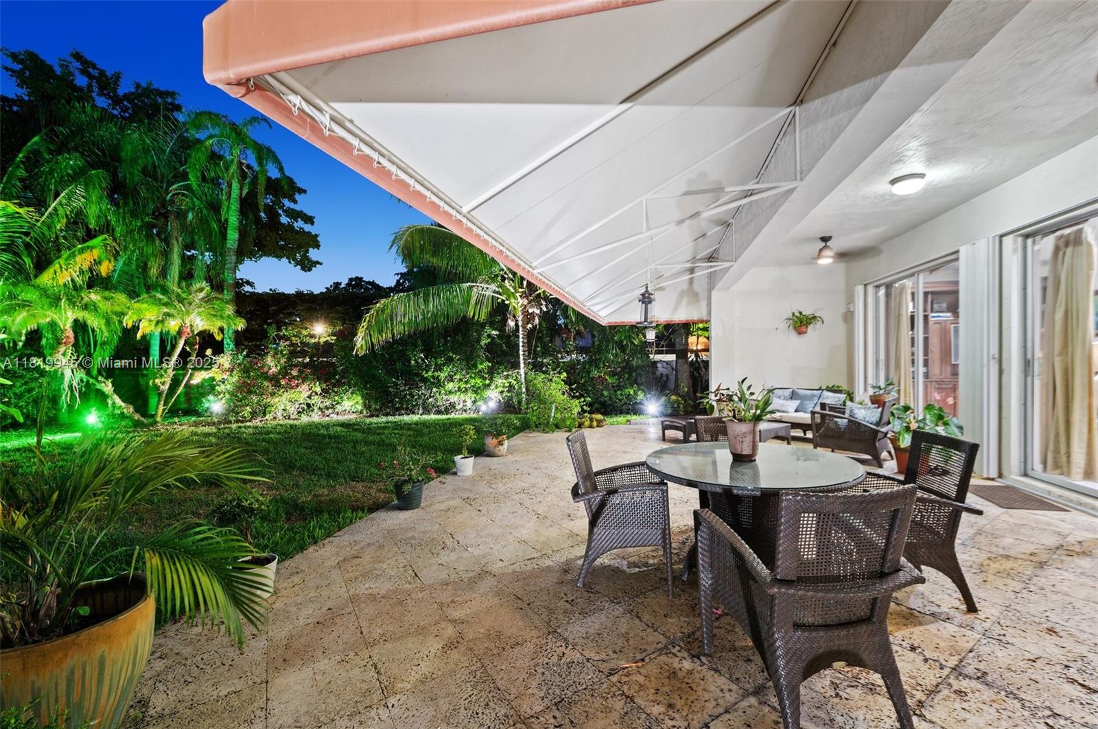 DORAL GLEN T-17816 - Residential