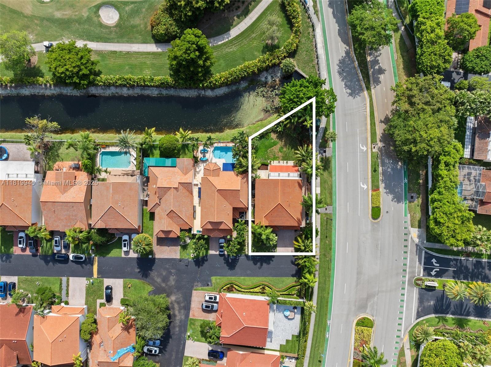 DORAL GLEN T-17816 - Residential