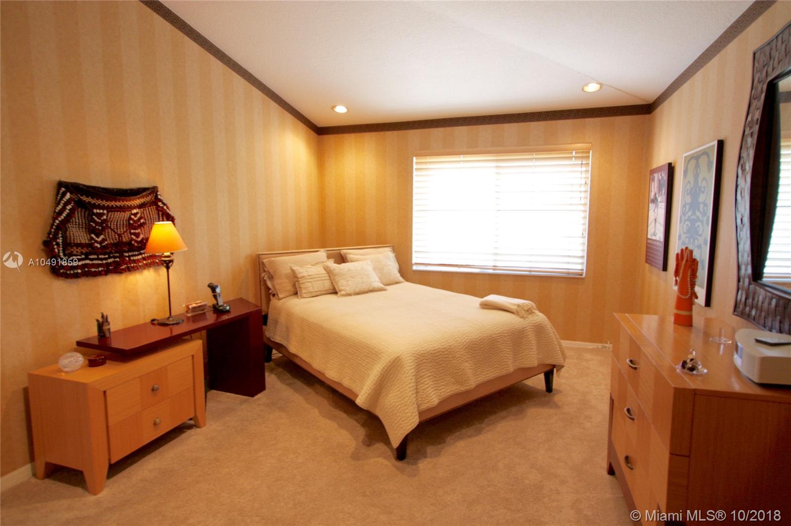 West Lake Village - Residential