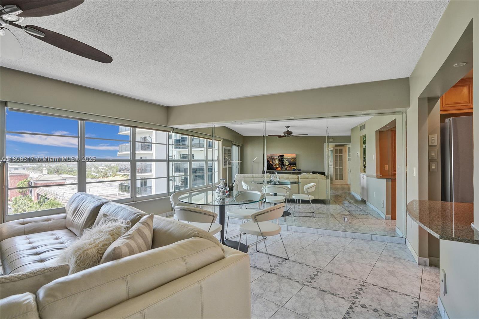 WARWICK CONDO - Residential